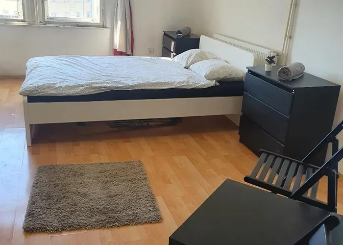 Central And Spacious At Corvin