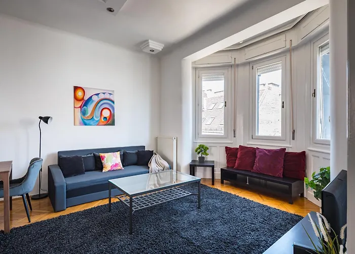 Akacfa Central Living