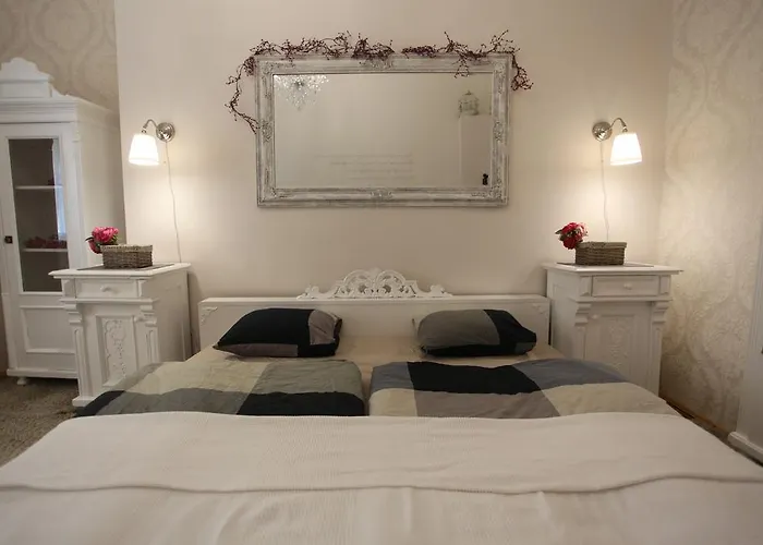 D.Five Vintage Apartment At Basilica