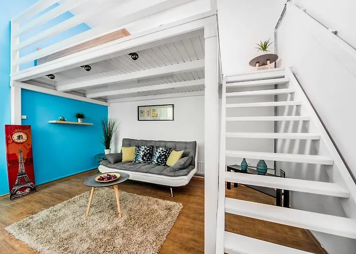 Nyar Apartment