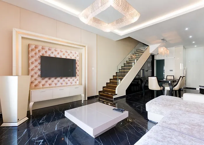 The Crystal Palace Apartment