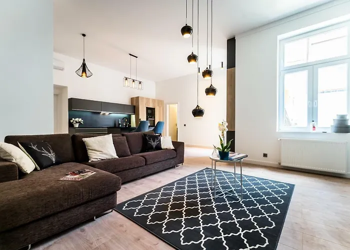Regi Highrise Oasis Apartment
