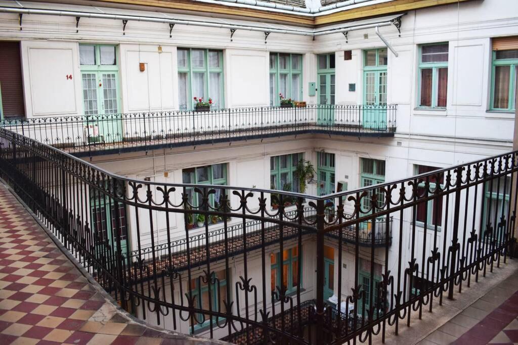 Cosy Just Next To Parliament * Budapest