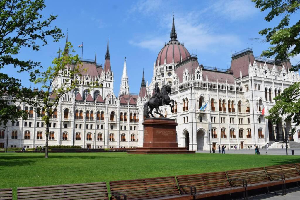 Cosy Just Next To Parliament Apartamento Budapest