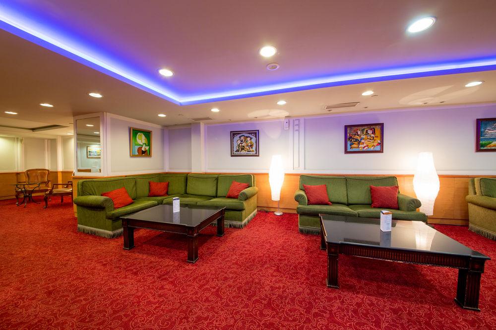Hotel East
