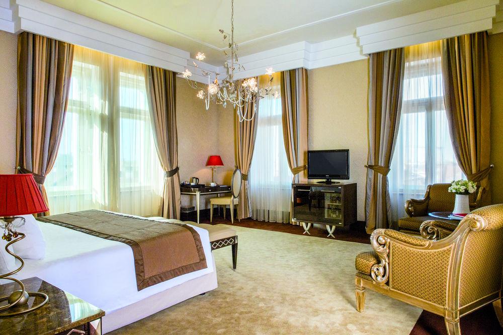 Anantara New York Palace - A Leading Of The World 5*