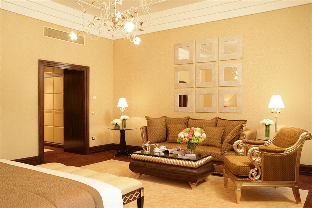 Anantara New York Palace - A Leading Of The World