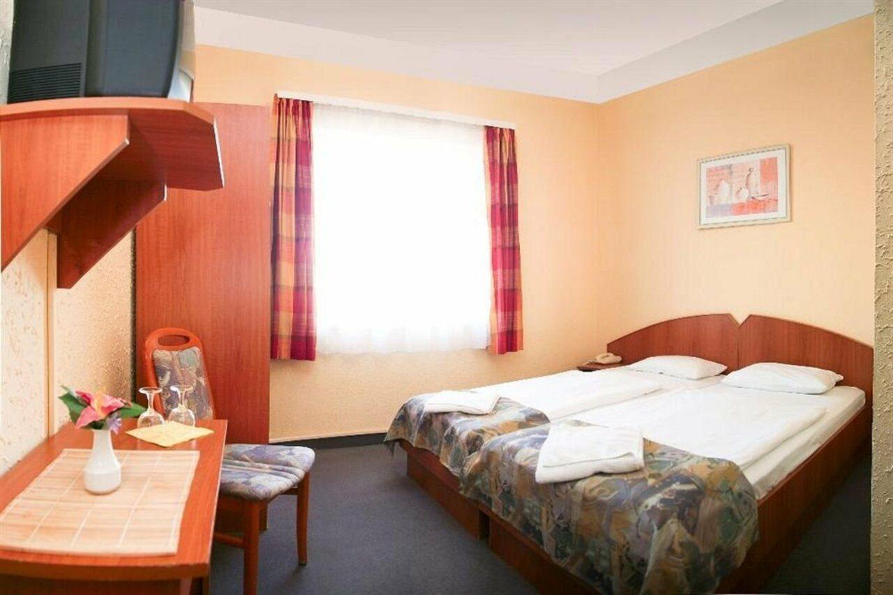 Berlin 3*