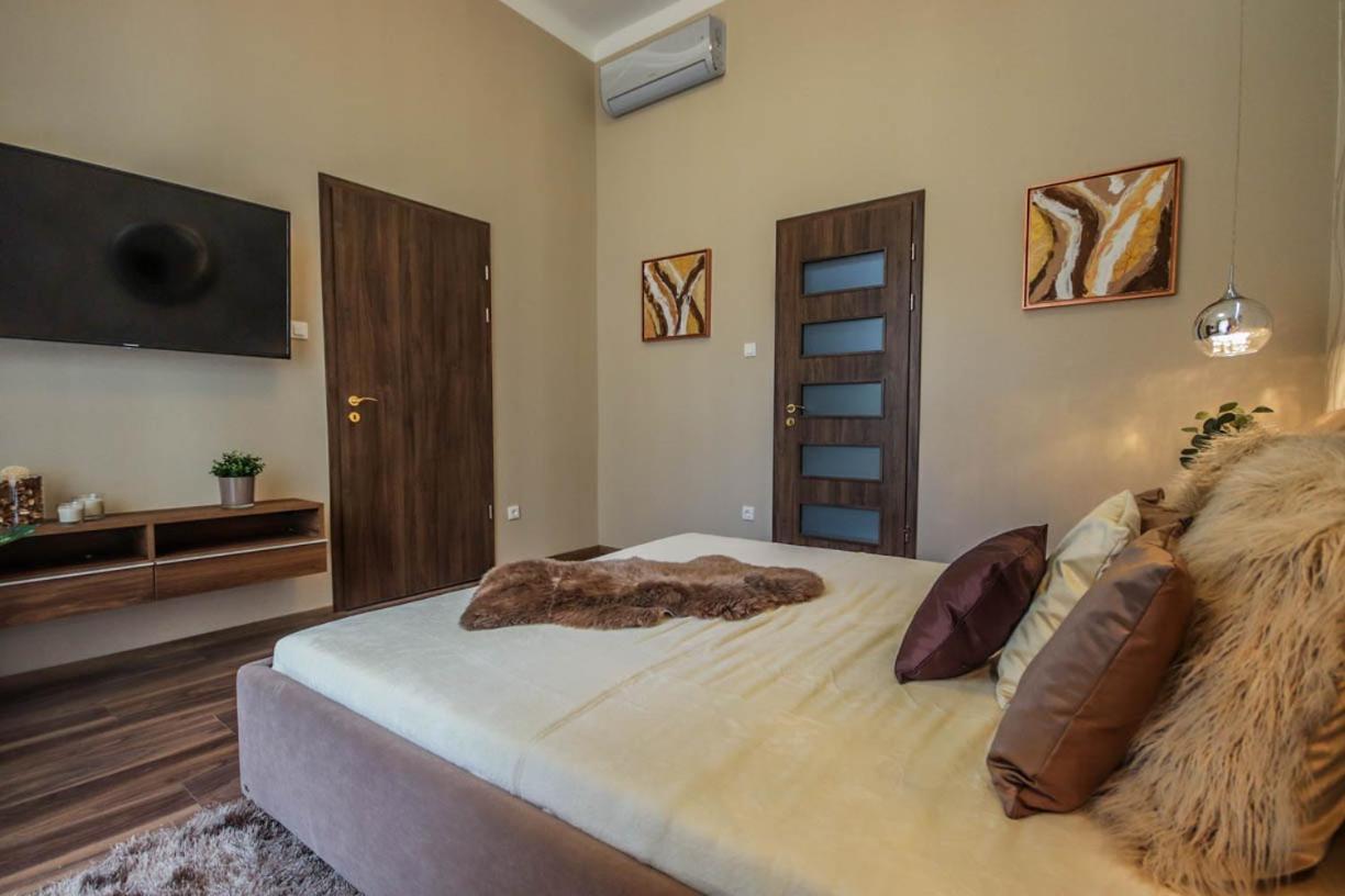 Bengt Dohány Str. Apartahotel