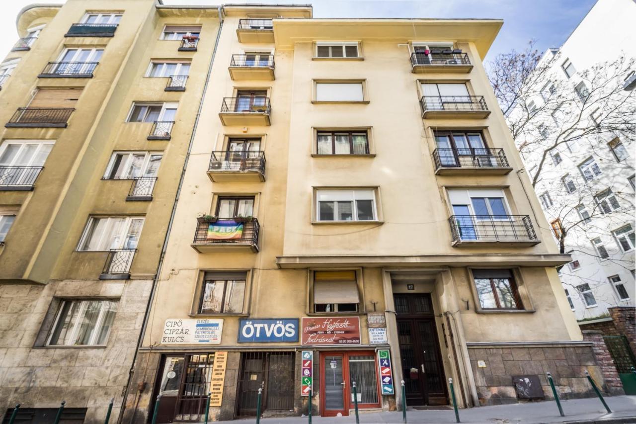 Bpr Shiny Deluxe Apartament *