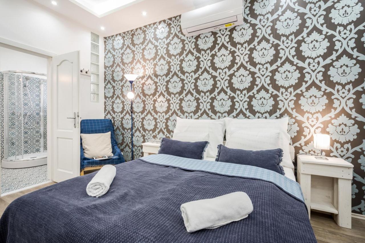 Bpr Shiny Deluxe Apartament