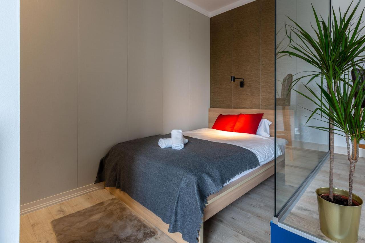 Panoramic Comfort In The Luxurious District!