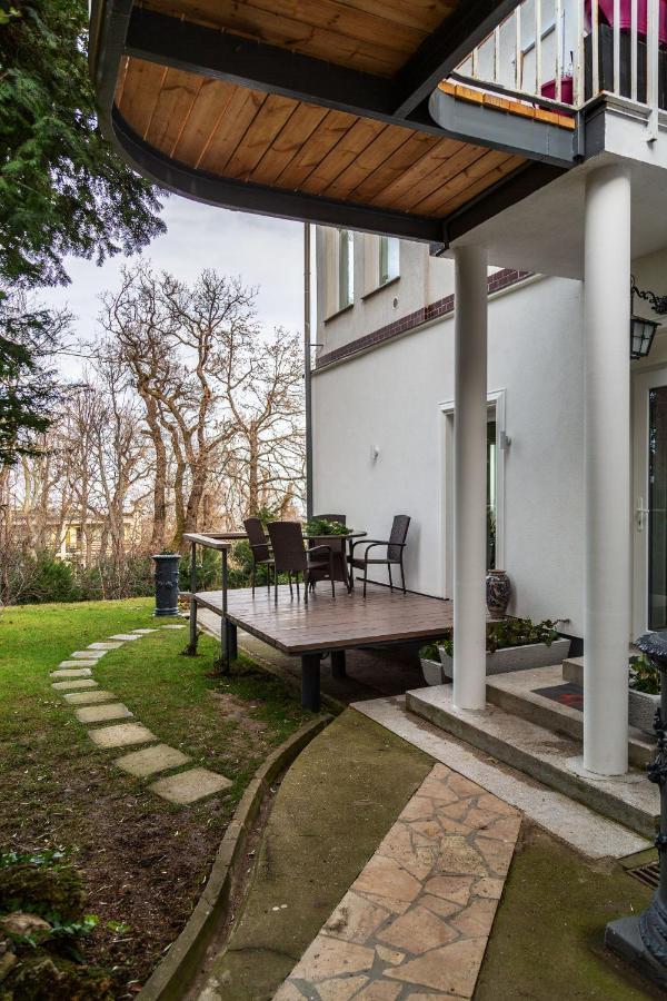 Panoramic Comfort In The Luxurious District! Budapest