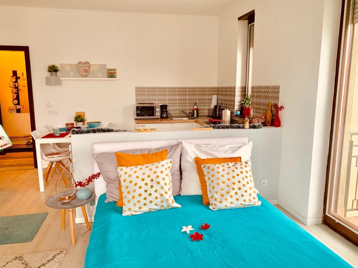 Sunny Deluxe Apt. & Terrace * Budapest