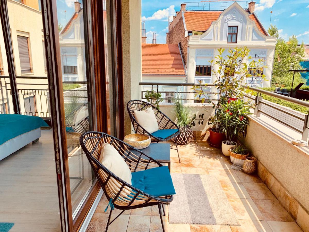 Sunny Deluxe Apt. & Terrace *