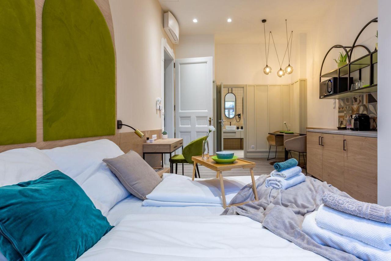 Gellert Apartment *