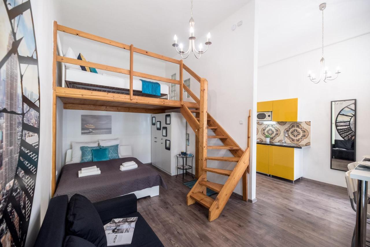 Apartman Central Quiet Studio B&b, Airport Connection