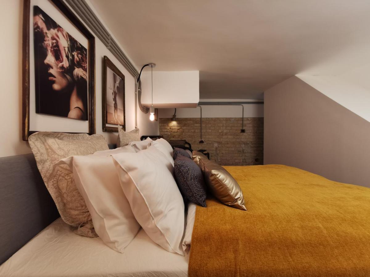 The Address Loft 22ppl Apartment