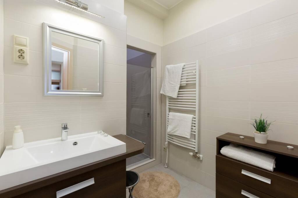 Luxury In The Center Budapest