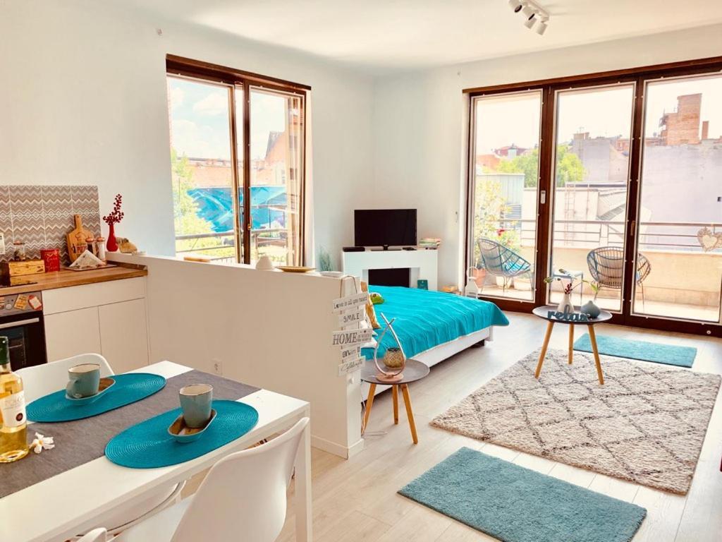 Sunny Deluxe Apt. & Terrace Lejlighed