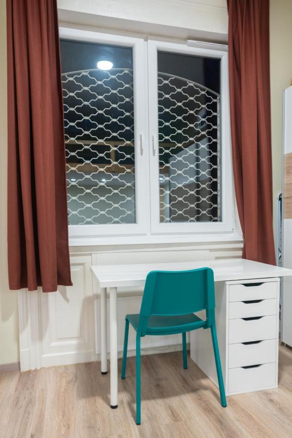 Apartment Cozy & Quiet Near Kiraly Street Free Parking, Ac, Perfect For 4 Guests! Budapest
