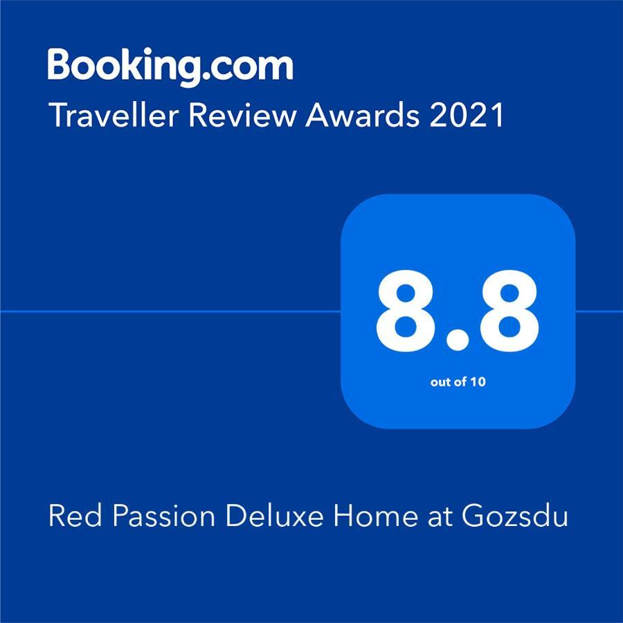 Red Passion Deluxe At Gozsdu *