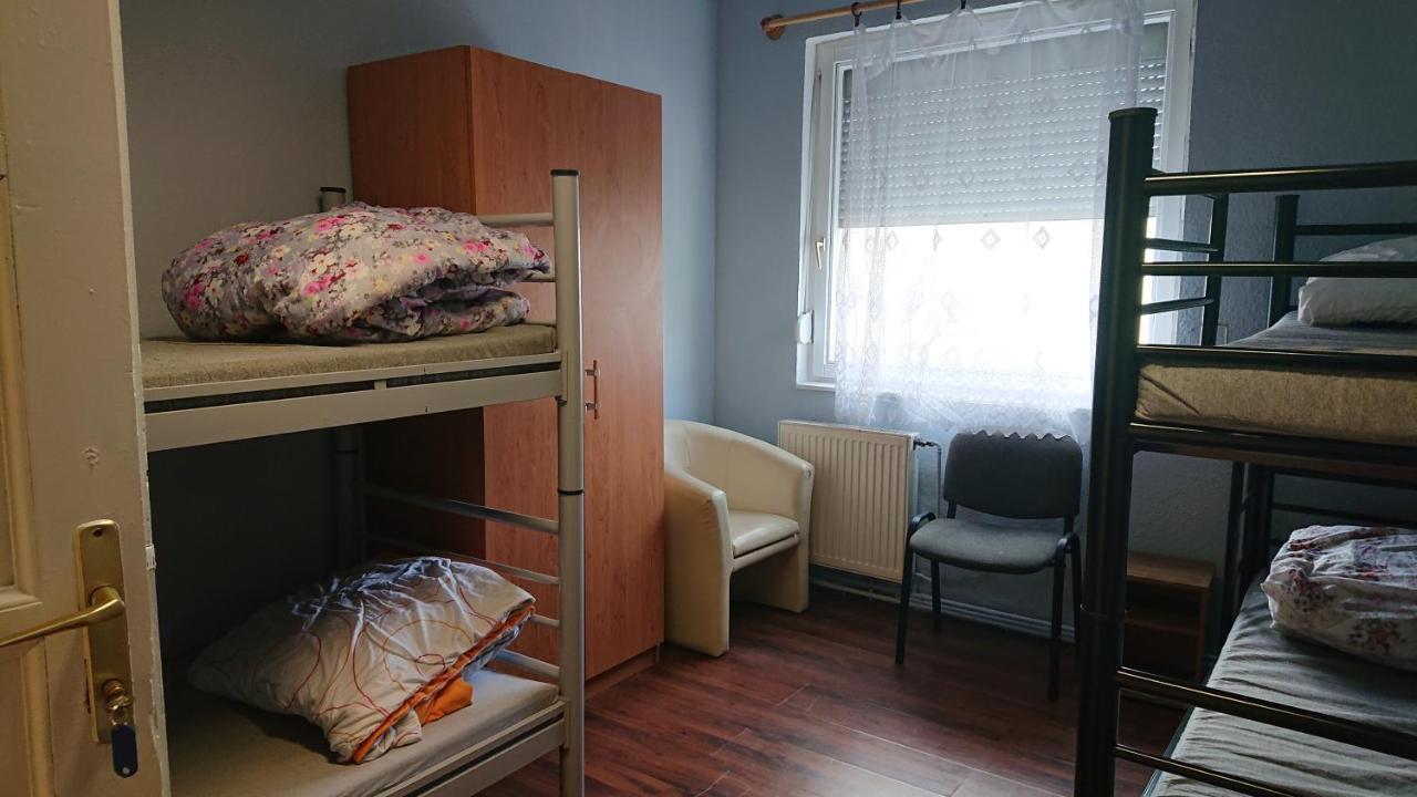Hostel Pillangó Munkásszálló