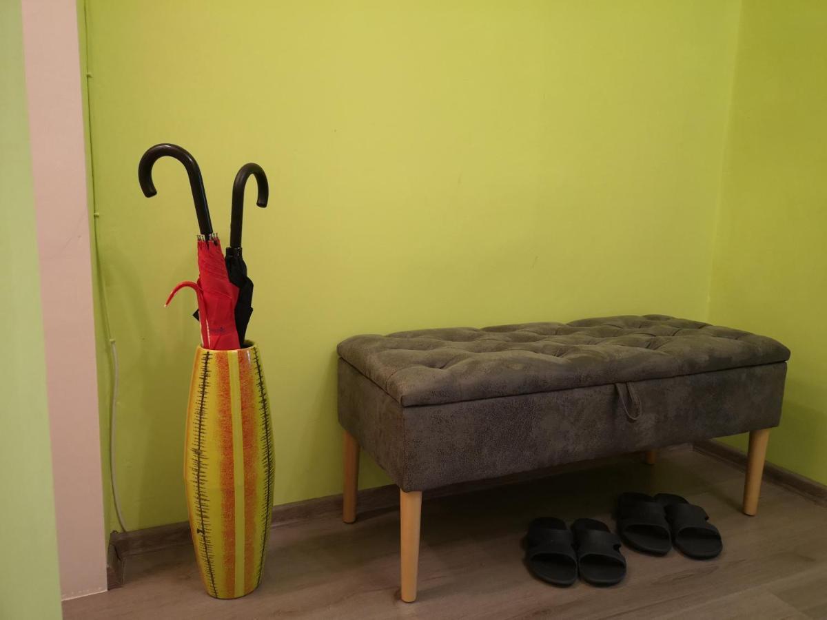 Central Apartment *