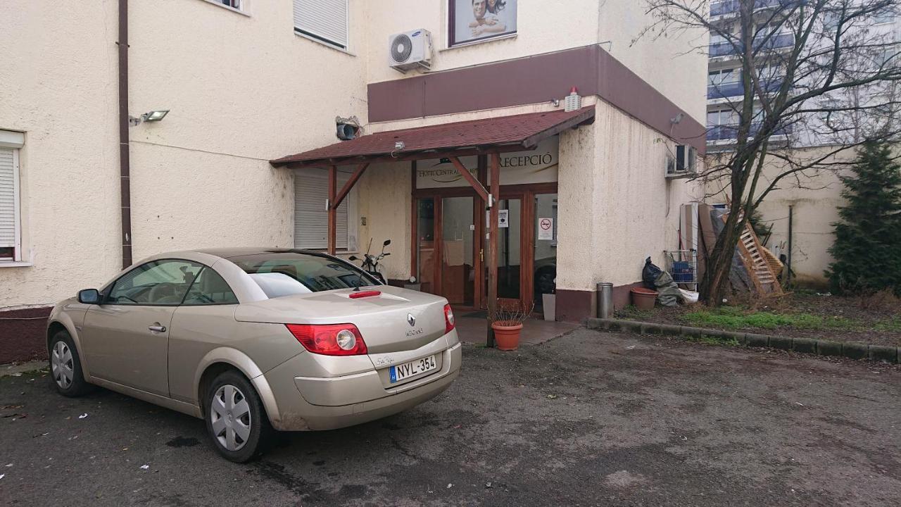 Hostel Pillangó Munkásszálló