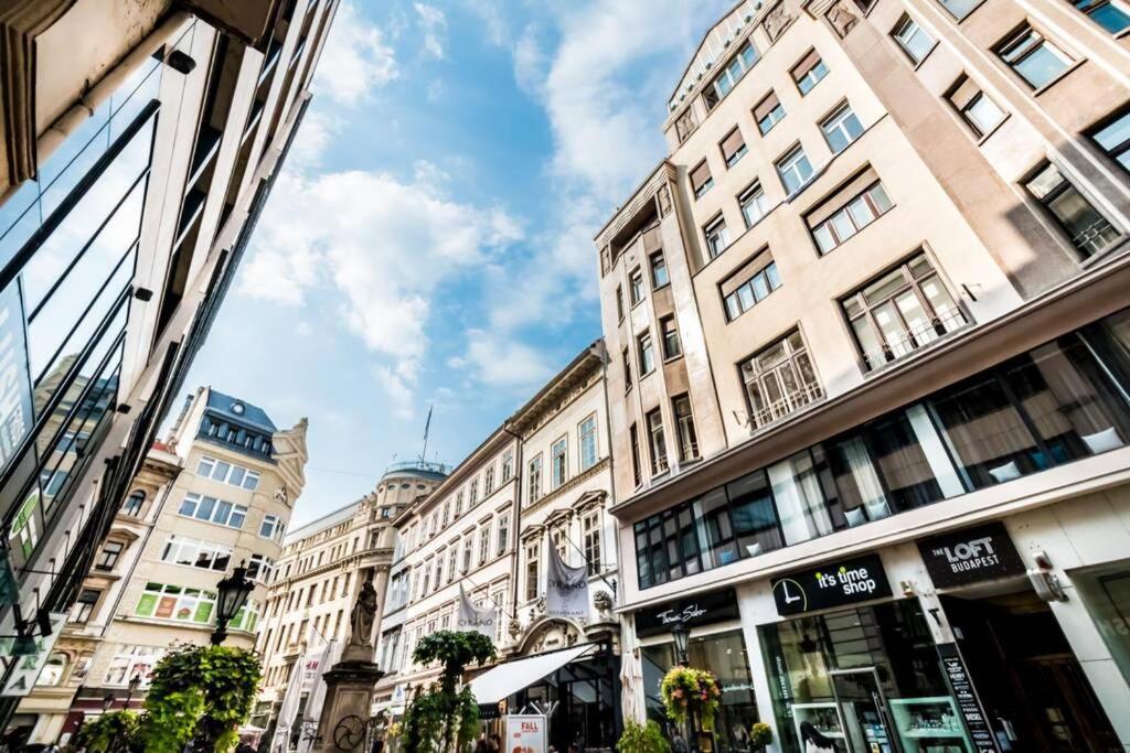 Lejlighed Located, 150 M2 5 Bedrooms Apt., *