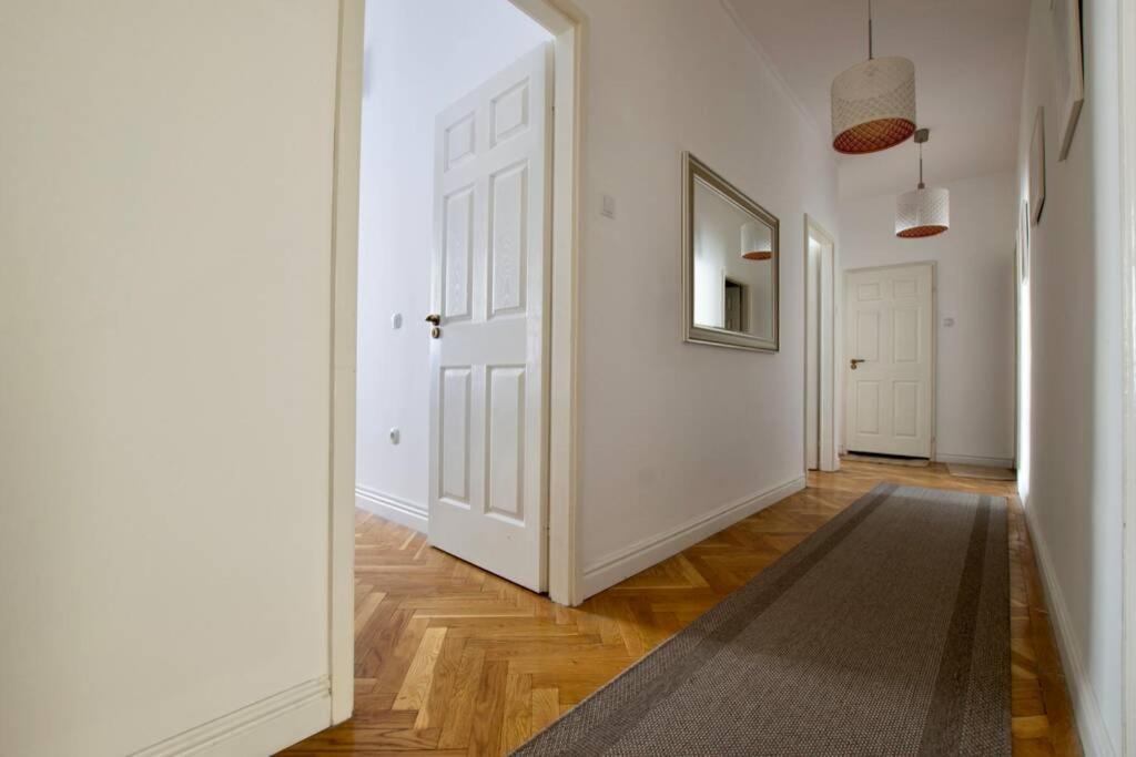 Premium By Hi5-vaci Str. 3 Bedroom Apartament *