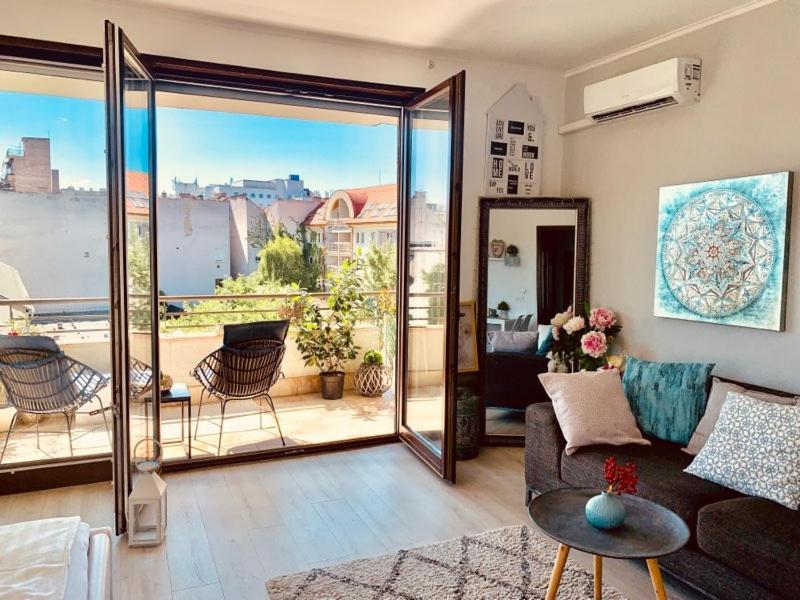 Sunny Deluxe Apt. & Terrace Lejlighed