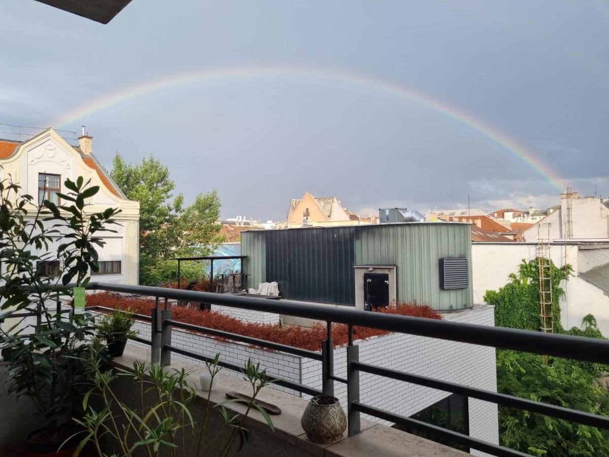 Lejlighed Sunny Deluxe Apt. & Terrace Budapest