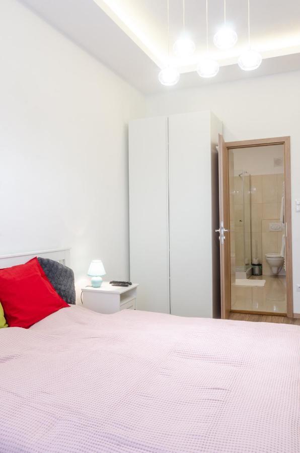 3 En Bedroom Flat In The Main Centre For 6ppl, 3bdr,3bthr,ac Apartment
