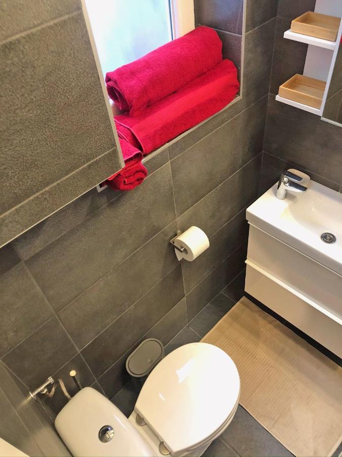 Modern Comfort In Historical Apartment Budapest