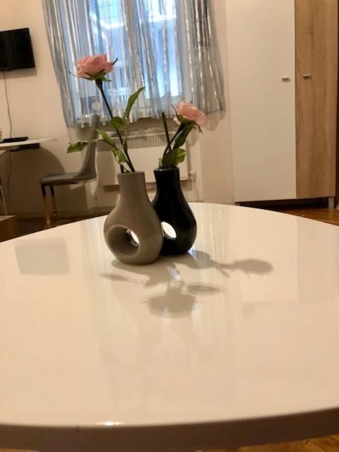 Jewelry Box In Appartement *