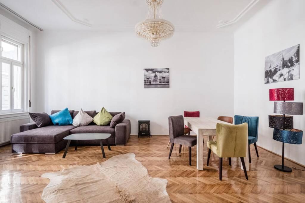Appartement Oktober 6/8 *