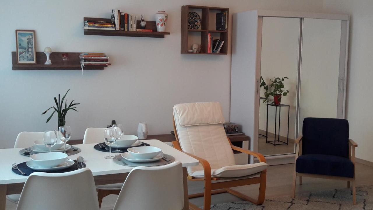 Apartment Liliom With Free Parking Space *