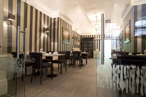 Alta Moda Fashion Hotel 4*