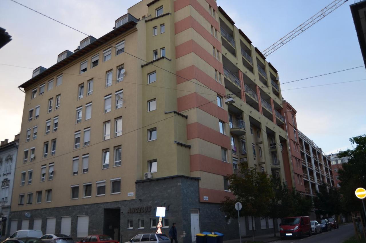 Flat At The Edge Of The Center + Parking Apartmán Budapešť