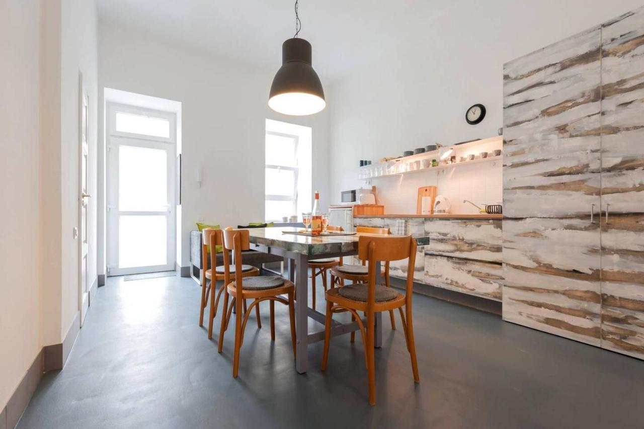 Apartment Modern Stylish 2 Bedroom Budapest