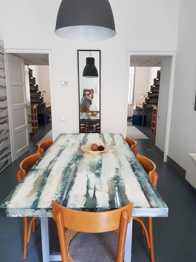 Apartment Modern Stylish 2 Bedroom *