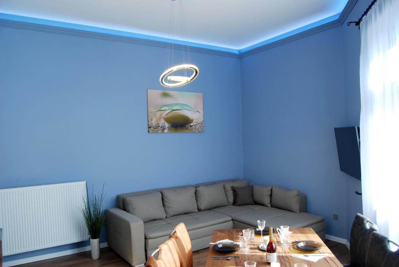 Luxurious With Balconies In Downtown Bp Apartamento Budapest
