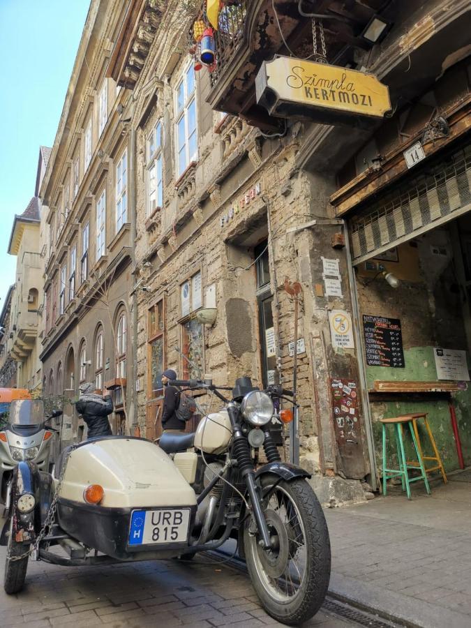 Szimpla Boutique *