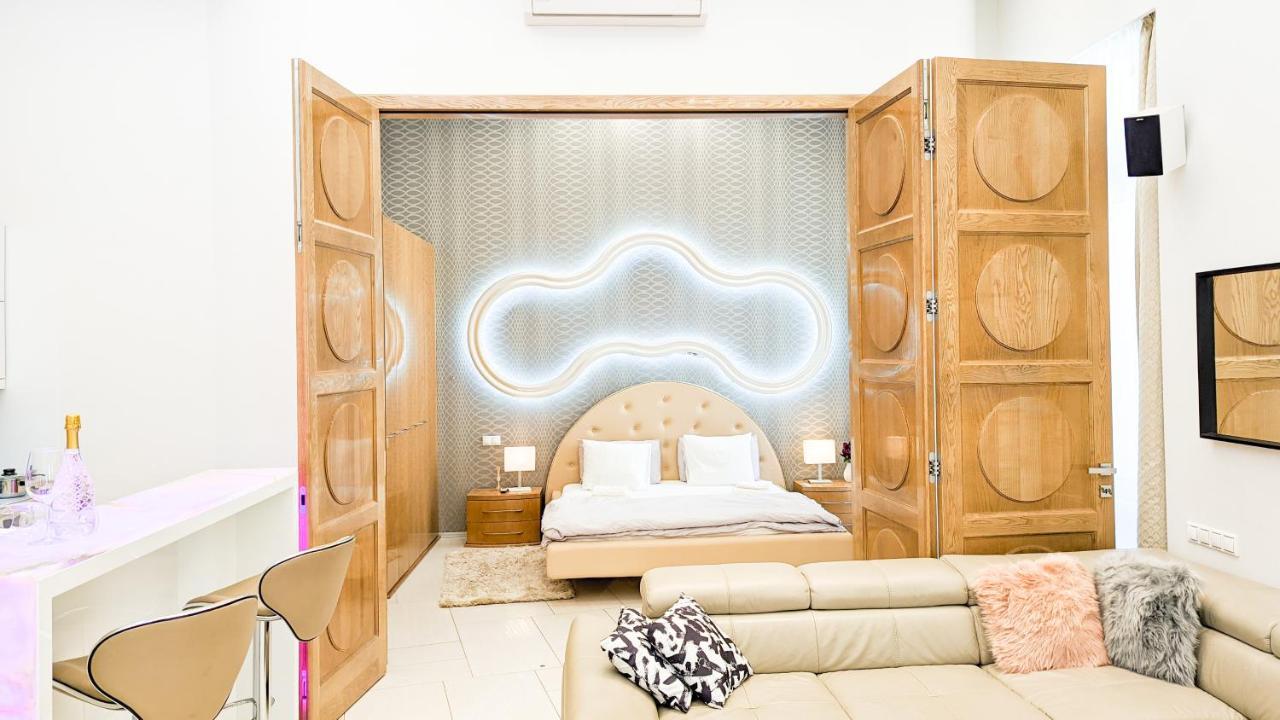 Apartman Downtown Designer Apt W Private Spa, Cinema, Balcony, Prime District V