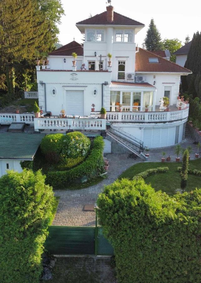 3 Bedroom Private Floor In Luxury Mansion