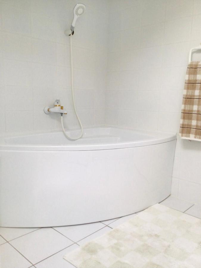 3 Bedroom Private Floor In Luxury Mansion *