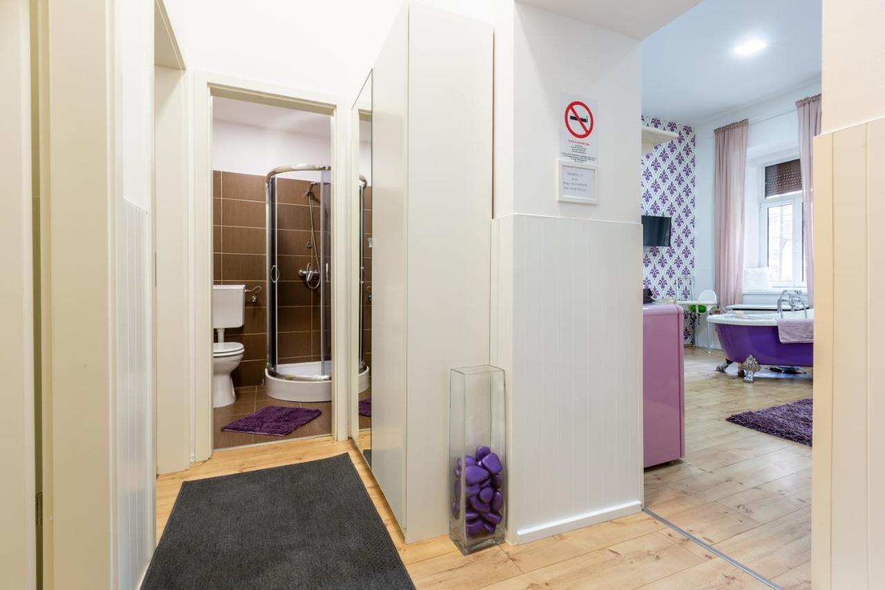 Lägenhet Elegant Coziness Budapest