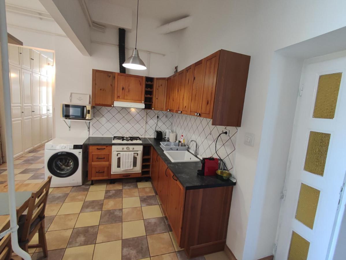 Hun Galeria Apartment