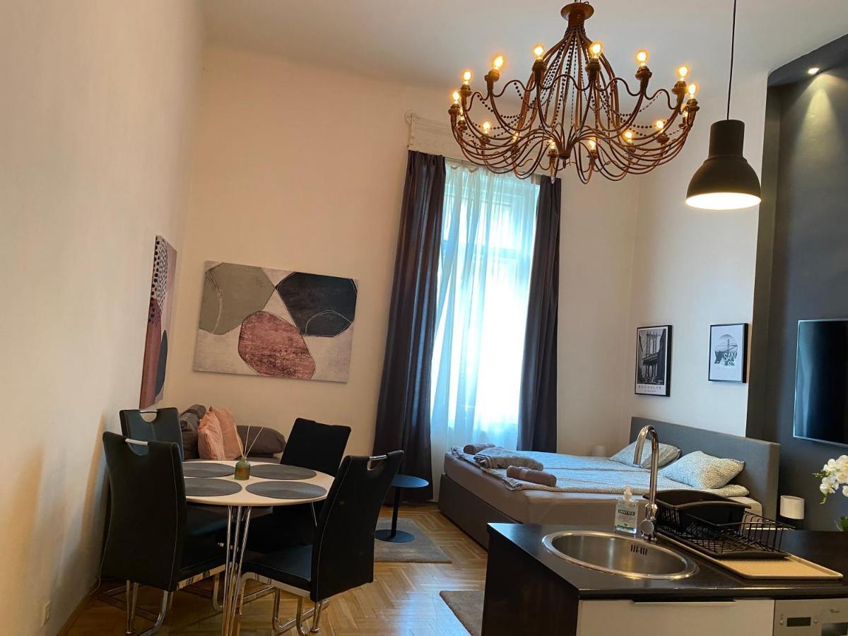Apartman Stylish By The Vígszínház Theater Budapest